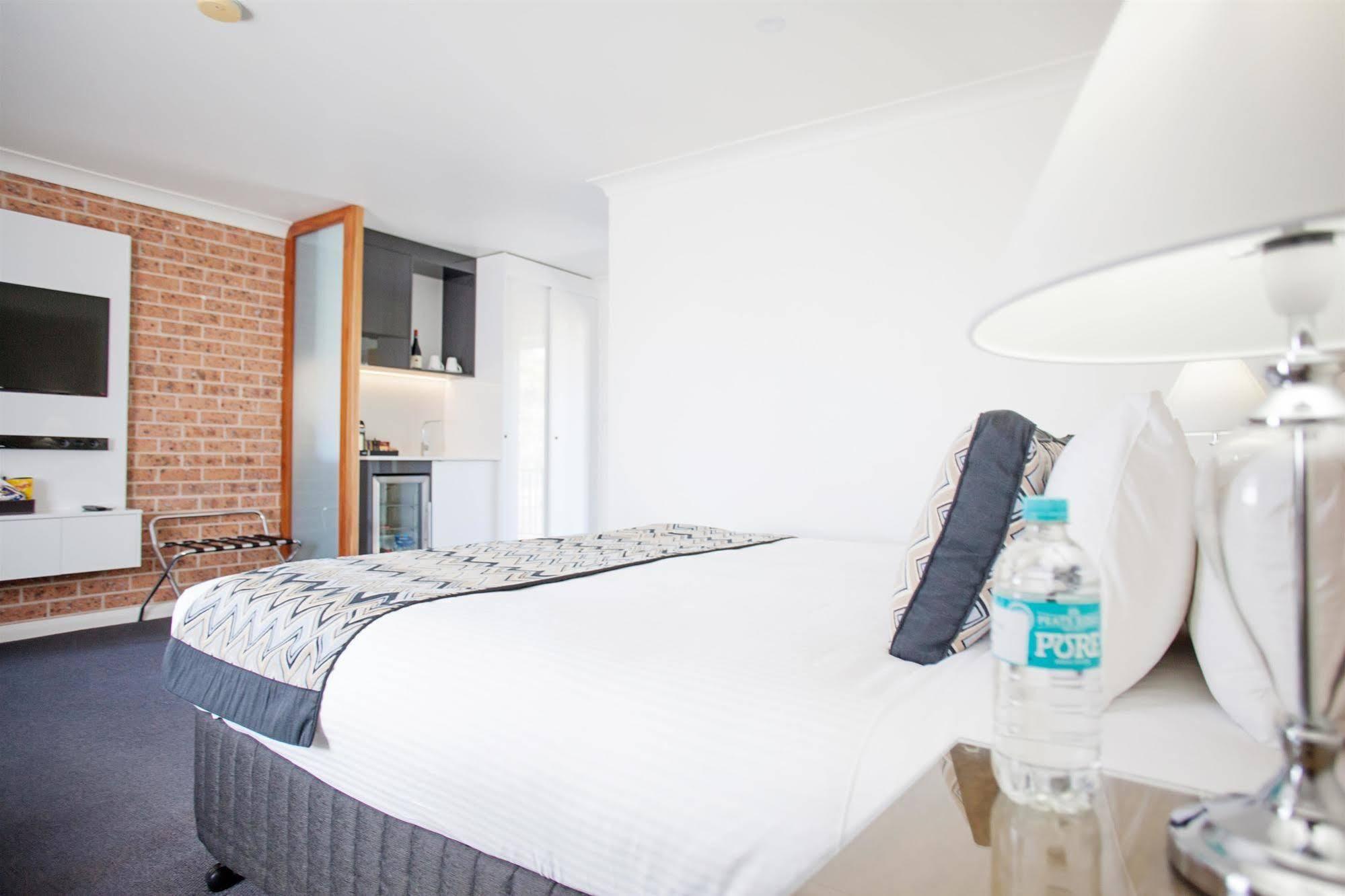 Motel Bluegum Dubbo (Adults Only) Extérieur photo